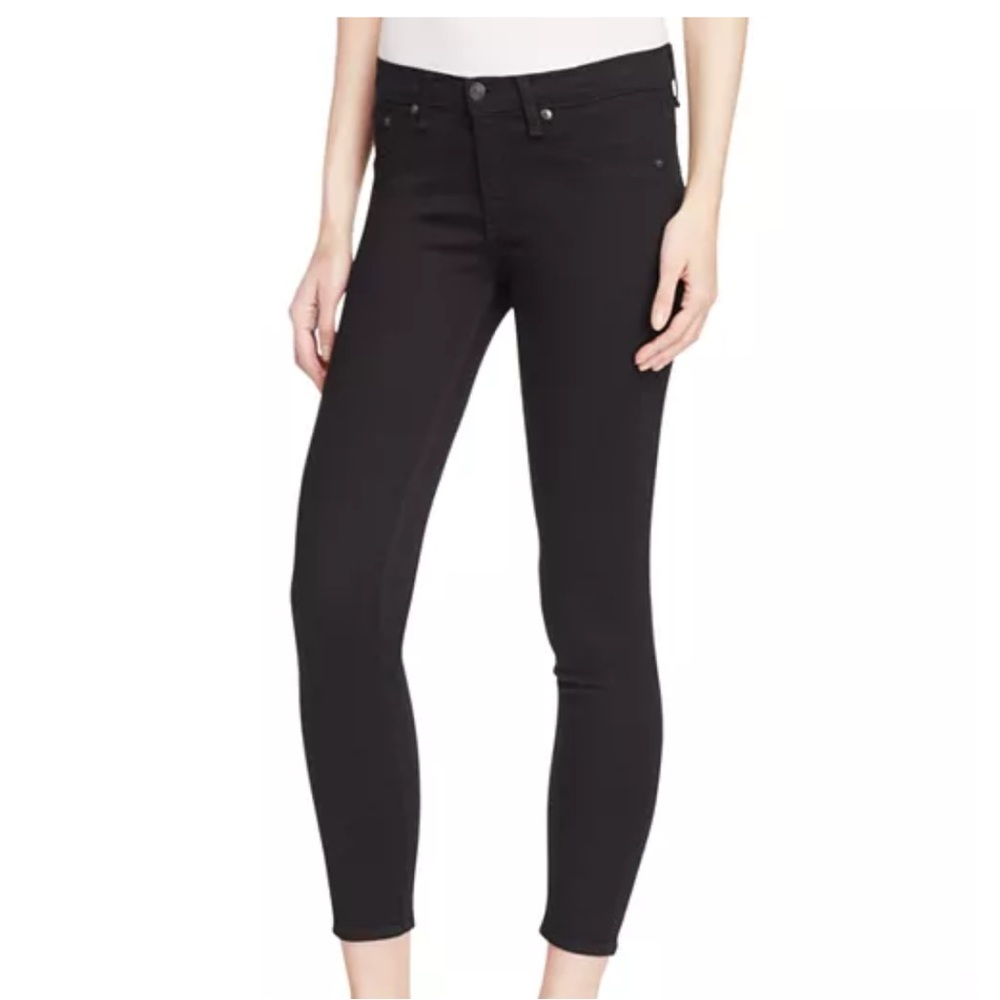 rag & bone/JEAN Mid Rise Capri Jeans in Nero
